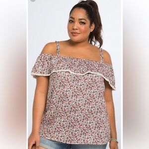 Torrid 0x Floral Crochet Cold Shoulder Top